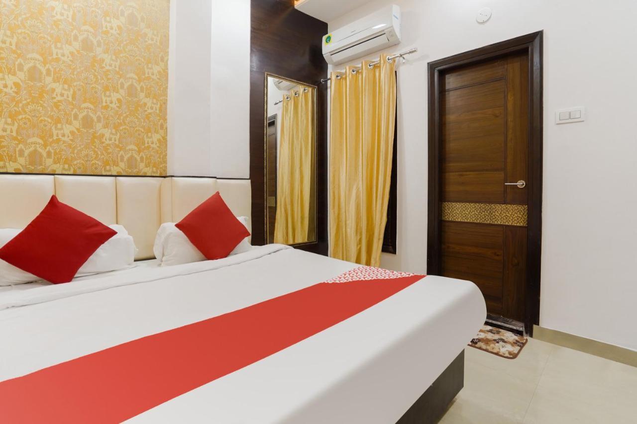 Oyo 48489 Adarsh Plaza Hotel Szaharanpur Kültér fotó
