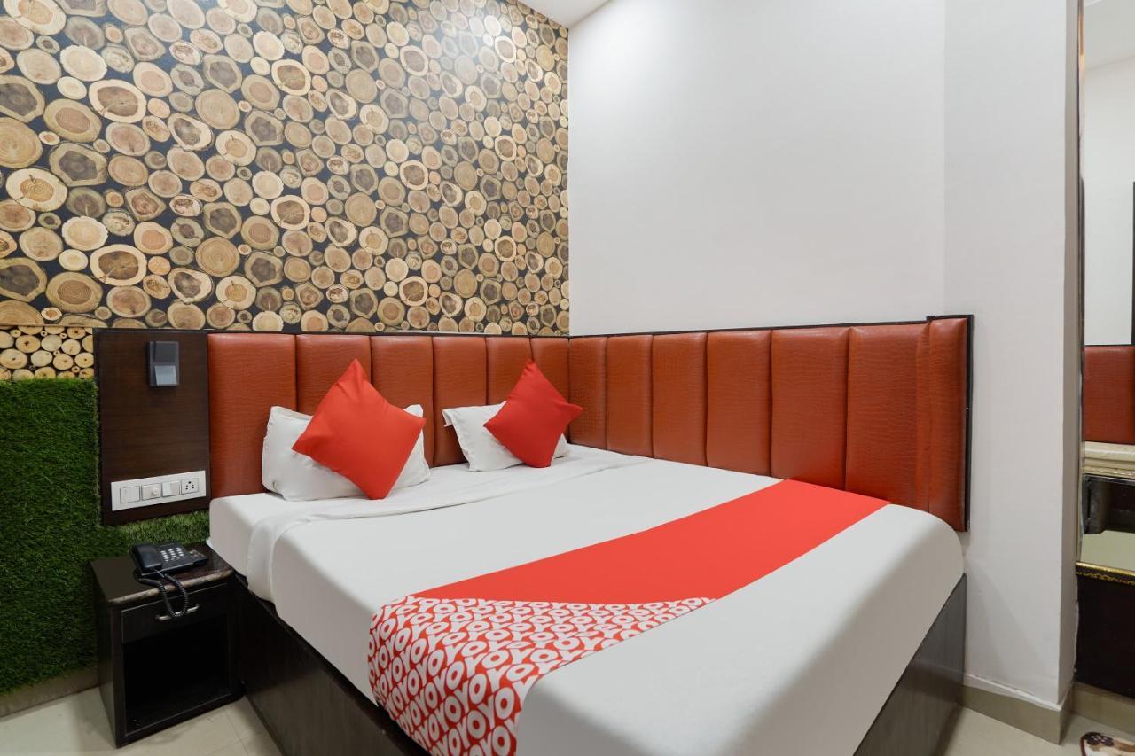 Oyo 48489 Adarsh Plaza Hotel Szaharanpur Kültér fotó
